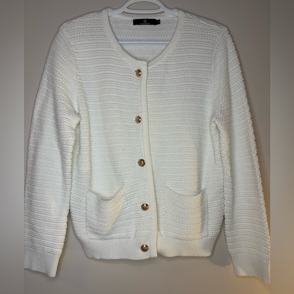 Elegant White Women's Sweater